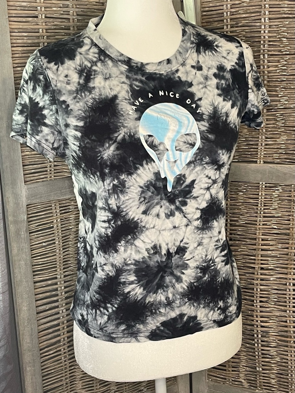 a. lab Women's Black & White Tie-Dye 'Have a Nice Day' Graphic Tee sz M (48)